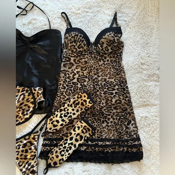 SOLD - Picture 3 of 5